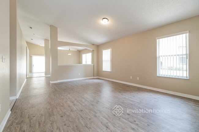 Building Photo - 1106 Wood Lake Terrace