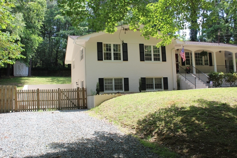Foto principal - 714 Bradley Rd