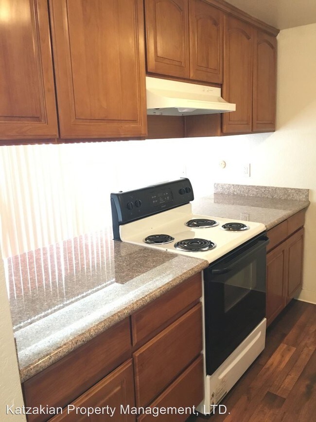 Building Photo - 9509-9509 Cody Way