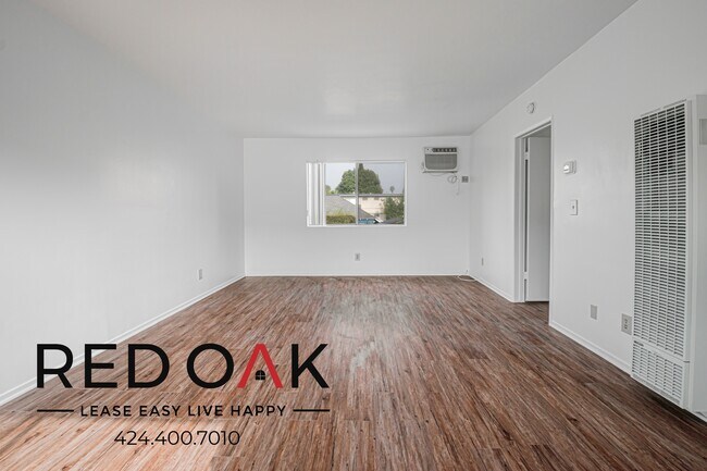 Building Photo - 400 N Mentor Ave