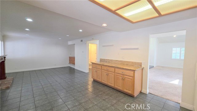 Building Photo - 335 Eola Dr