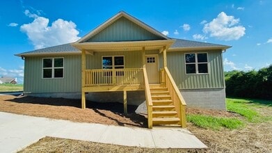 Building Photo - 227 Co Rd 464