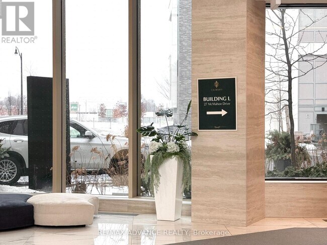 Photo du bâtiment - 27 McMahon Dr