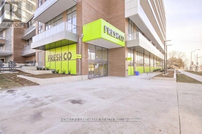 Building Photo - 32 Forest Manor Rd