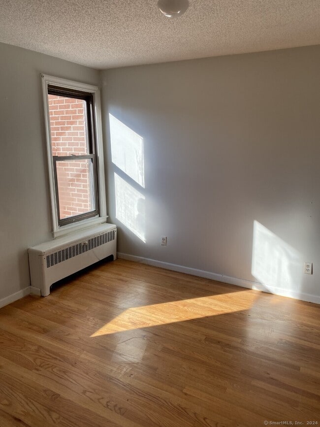 Foto del edificio - 1 Divinity St