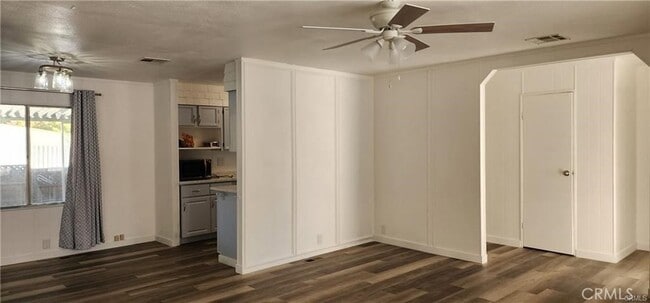 Foto del edificio - 2849 Mammoth Ln