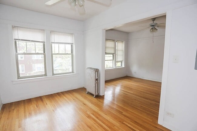 Building Photo - 5103 N Winchester Ave