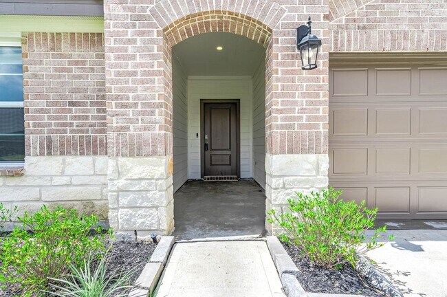 Building Photo - 1122 Fringed Bluestar Dr