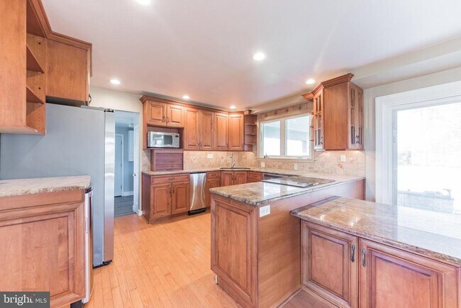 Building Photo - 5621 Deerpath Farms Ln