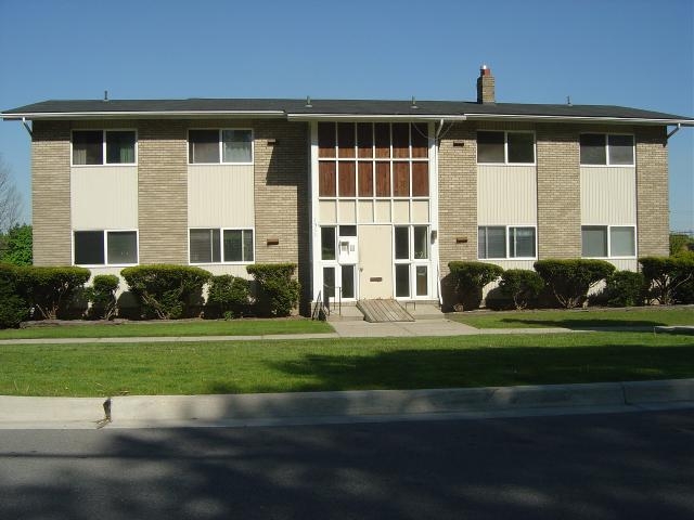 Primary Photo - Legacy on Riverside