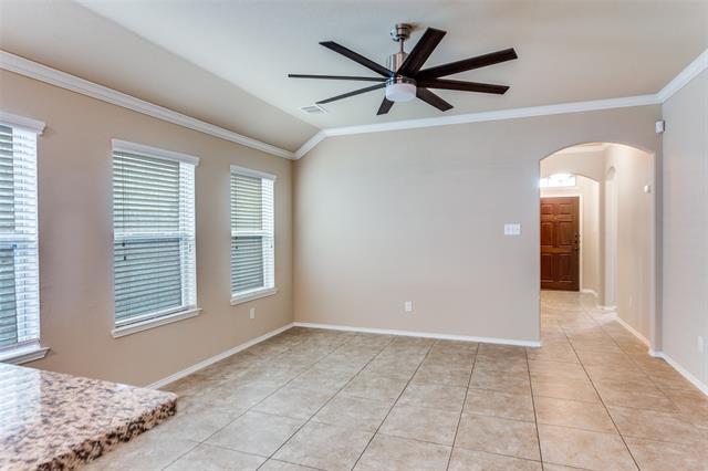 Foto del edificio - 5841 Fir Tree Ln