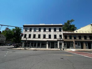 Building Photo - 108 N Division St
