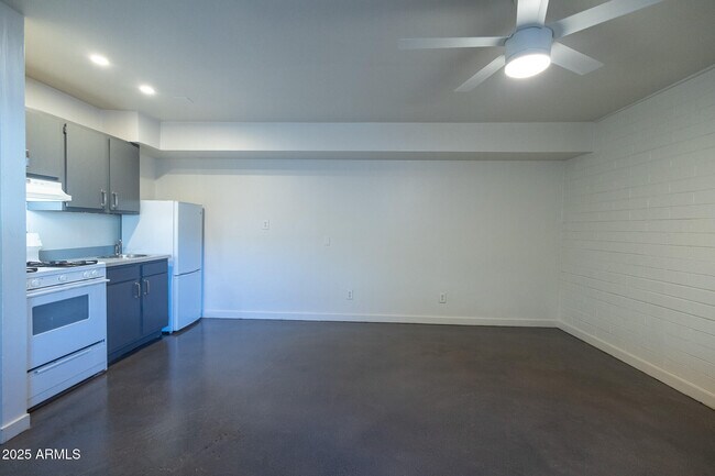 Foto del edificio - 601 N 6th Ave