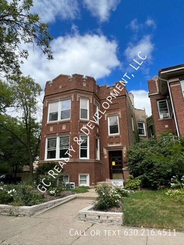Foto principal - 2144 W Estes Ave