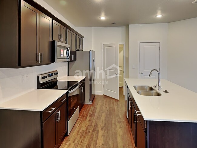 Building Photo - 1204 Redbud Drive