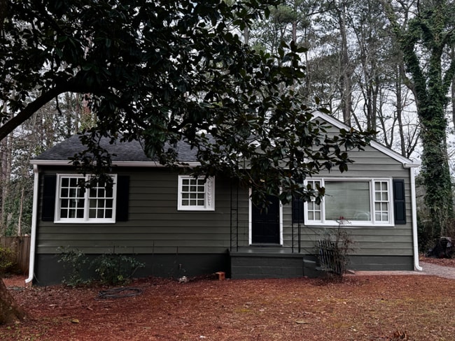 Building Photo - 1387 Midview Dr