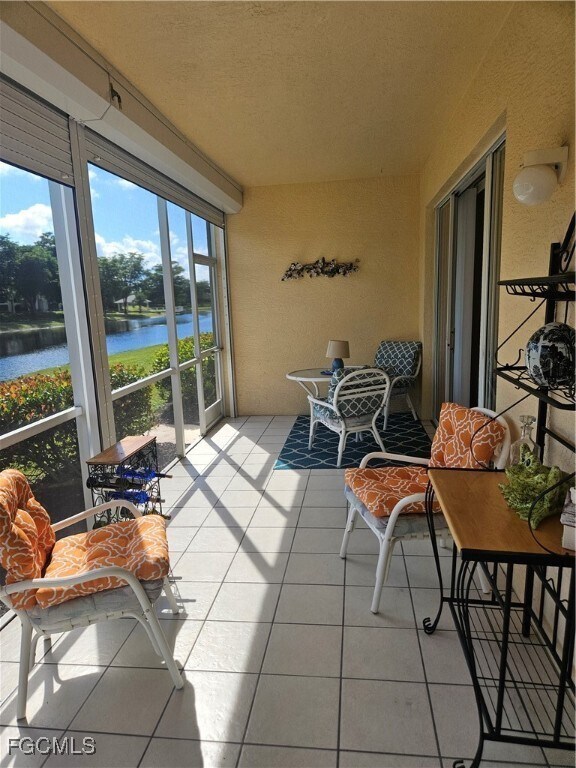 Foto del edificio - 14901 Park Lake Dr