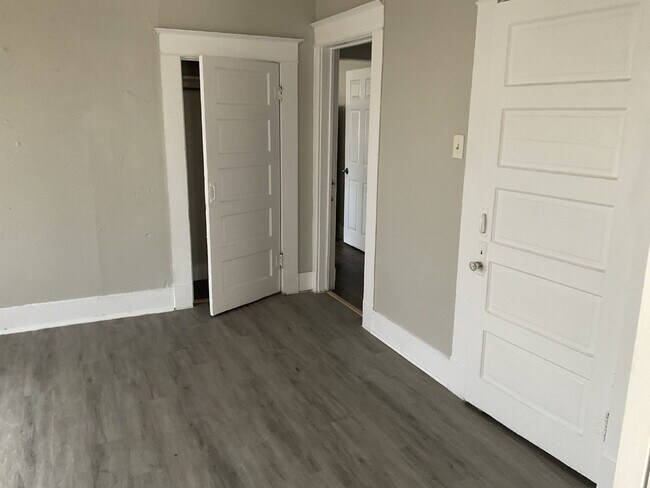 Foto del edificio - Application Special - South Side One Bedroom Apartment for Rent