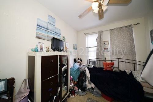 Foto del edificio - 18-33 Astoria Blvd