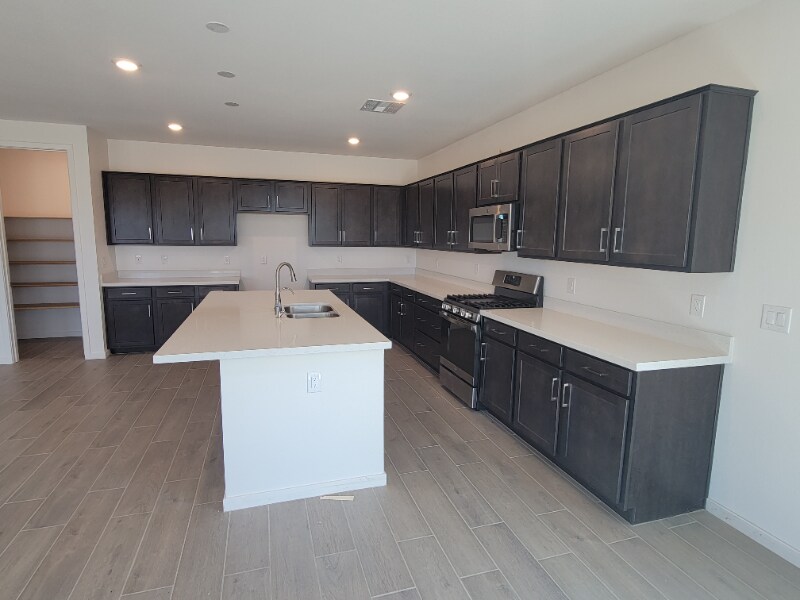 Building Photo - 6643 Palmer Heights St