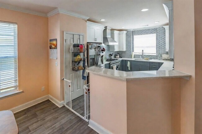 Foto del edificio - 121 Walnut Cove Dr