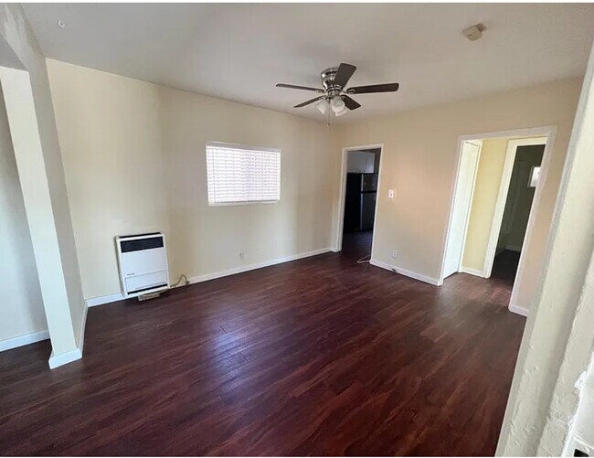 Foto del edificio - 3525 Hillview Pl