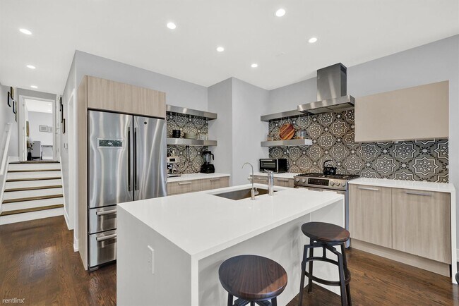 Foto del edificio - 2 br, 2 bath Condo - 1938 N Francisco Ave