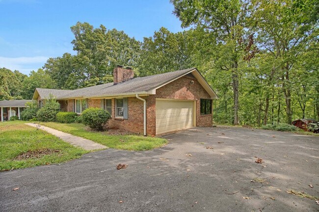 Building Photo - 314 Powder Mill Dr
