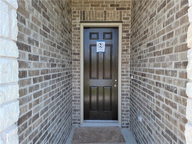 Building Photo - 1005 Ridge Runner Dr