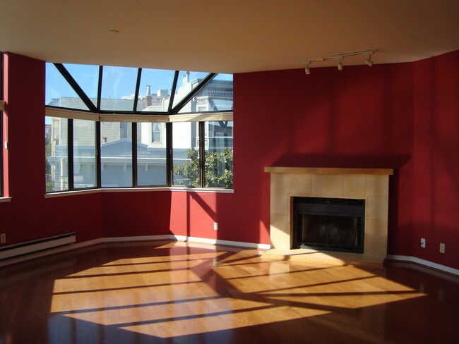 Wood Burning Fireplace - 2185 Bush St