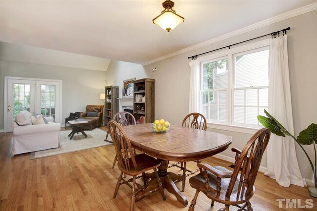 Building Photo - 2813 Sterling Park Dr