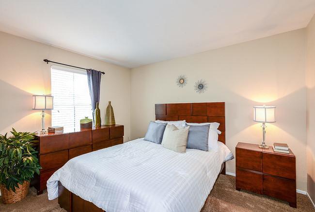 Foto principal - 1 bedroom in Dallas TX 75226