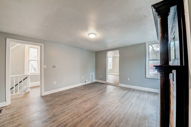 Foto del edificio - 744 Proctor Wy