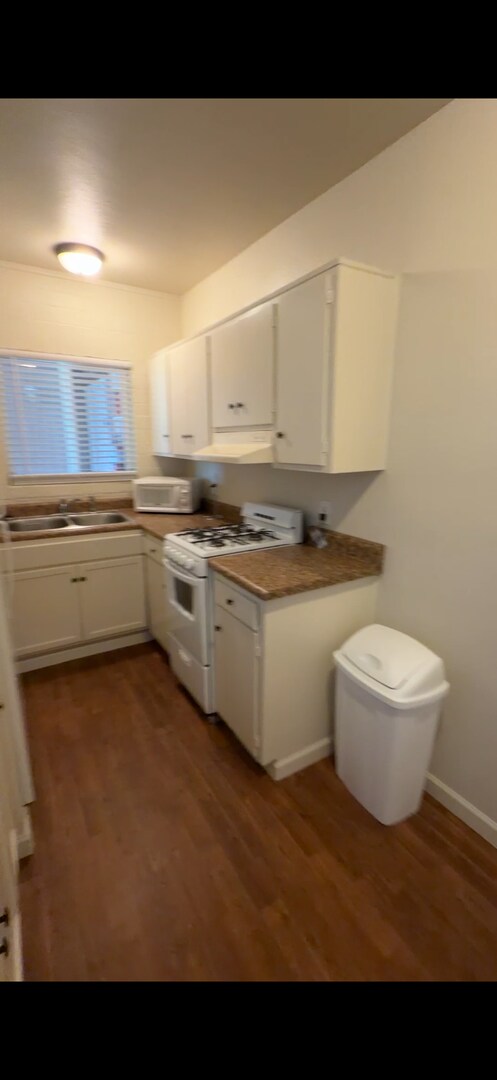 Foto del edificio - 4302 E Bellevue St