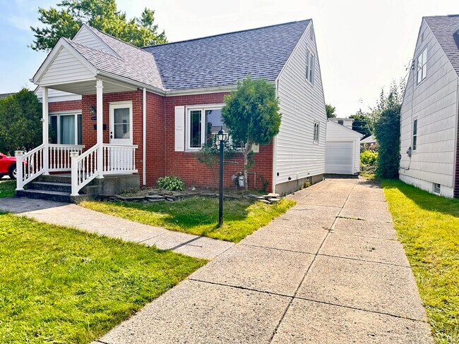 Foto del edificio - 73 Manning Rd