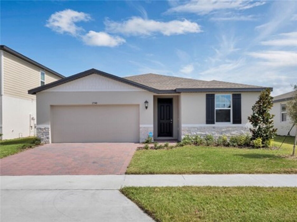 Foto principal - New Clermont Listing!