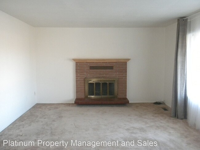 Building Photo - 3 br, 2 bath House - 1903 5th St