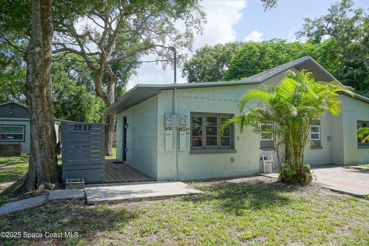 Foto principal - 2848 Shwonda Ave NE
