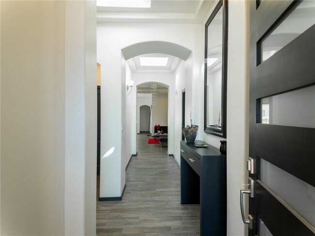 Foto del edificio - 5405 Grove W Dr