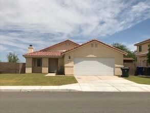 Building Photo - 204 Fonzie Ave