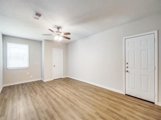 Foto del edificio - 6225 Windermere Pl
