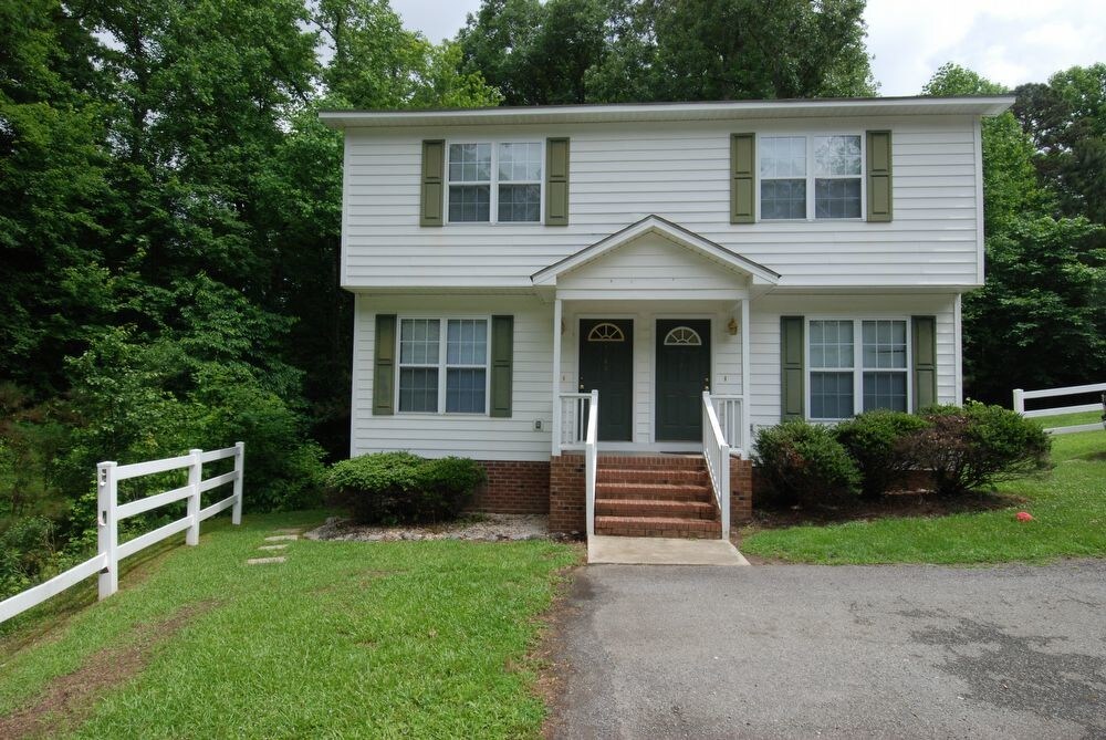 Nice 2 bedroom 2 bath Duplex Apartment for Rent in Clayton, NC