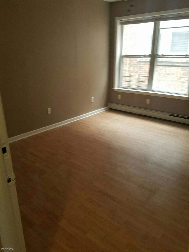 Building Photo - 5670 Mosholu Ave