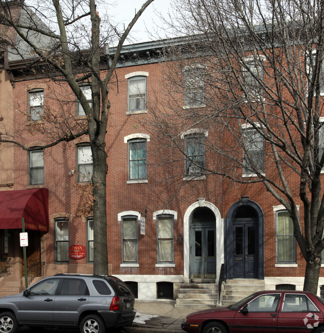 Building Photo - 1919 Spring Garden St