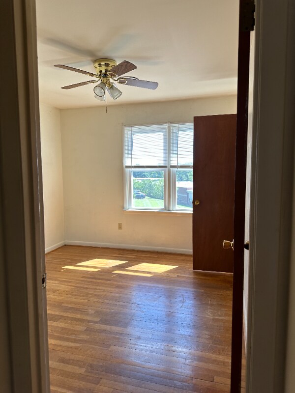 Building Photo - 516 Sunset Ln