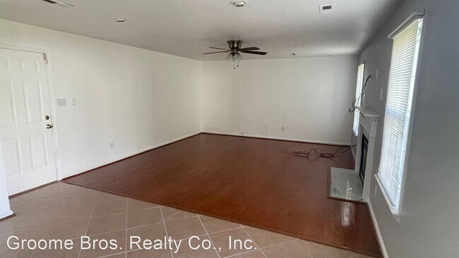 Foto del edificio - 5 br, 3.5 bath House - 1617 Tree Ridge Rd