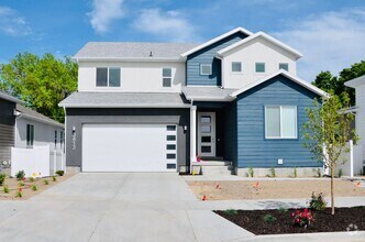 Building Photo - 3413 S Farmer Alumni Dr