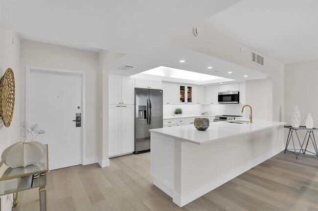 Foto del edificio - 4748 S Ocean Blvd