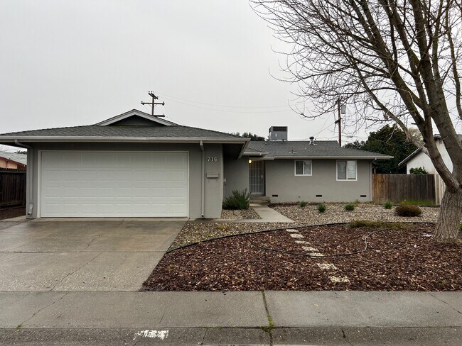 Foto del edificio - 716 Winslow Dr
