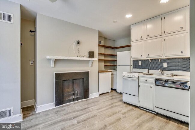 Foto del edificio - 302 Maryland Ave NE